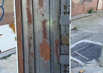restauracion de puerta corazada antigua