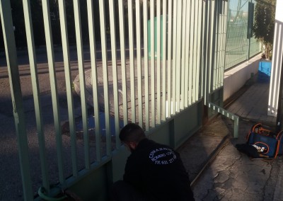 sustitucion de ruedas en puertas correderas - Cerrajero de Madrid - www.cerrajero-de-madrid.es