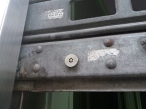 Cerraduras de seguridad para cierres metálicos y persianas metálicas enrollables en Madrid y alrededores - Cerrajeros Madrid - teléfono :611277688 - CERRAJERO DE MADRID